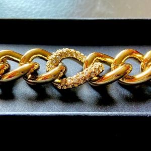 Victoria’s Secret Pavé Crystal Wing Chain Bracelet